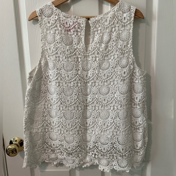 *LAST CHANCE* Lilly Pulitzer for Target Lace Shell - Picture 2 of 4